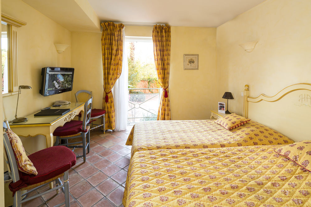 Hotel And Restaurant L Arena Frejus Luaran gambar